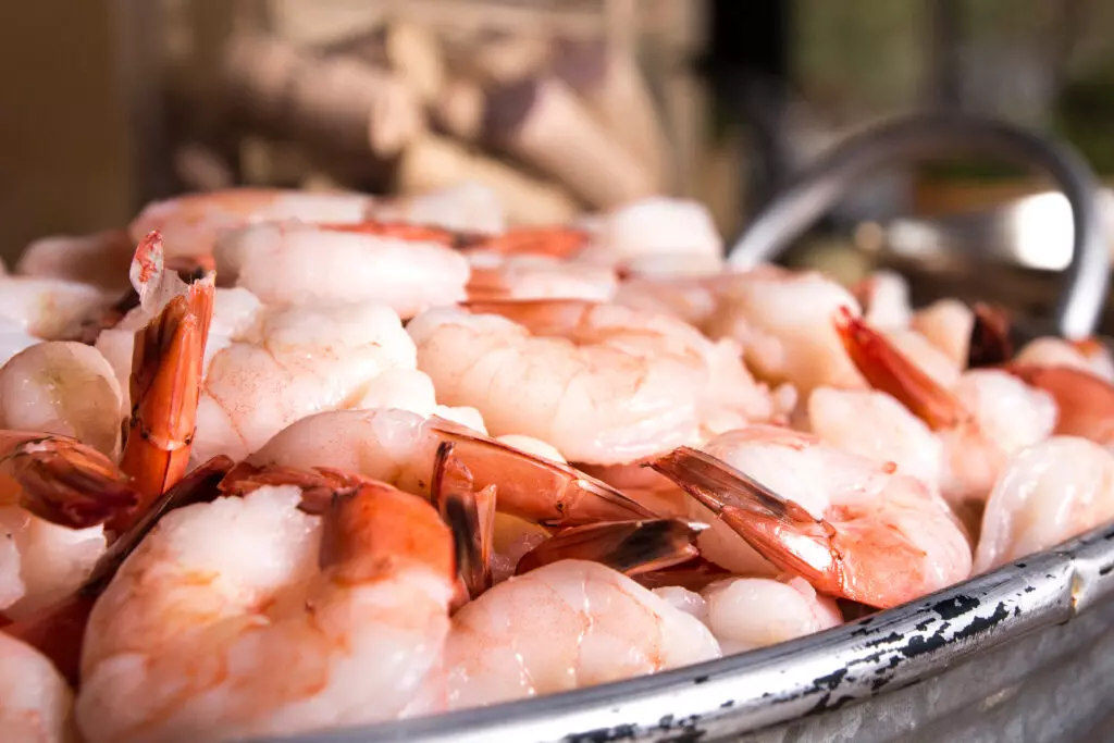 How Long Can Thawed Shrimp Stay in the Fridge: Complete Guide